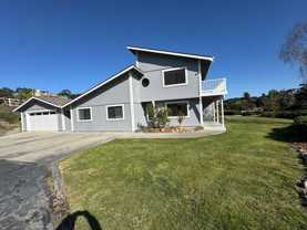 1571 Vista Grande Ln #A - Photo 1 of 1