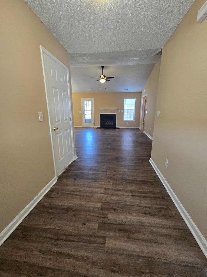 913 Mourning Dove Pl - Photo 2 of 15