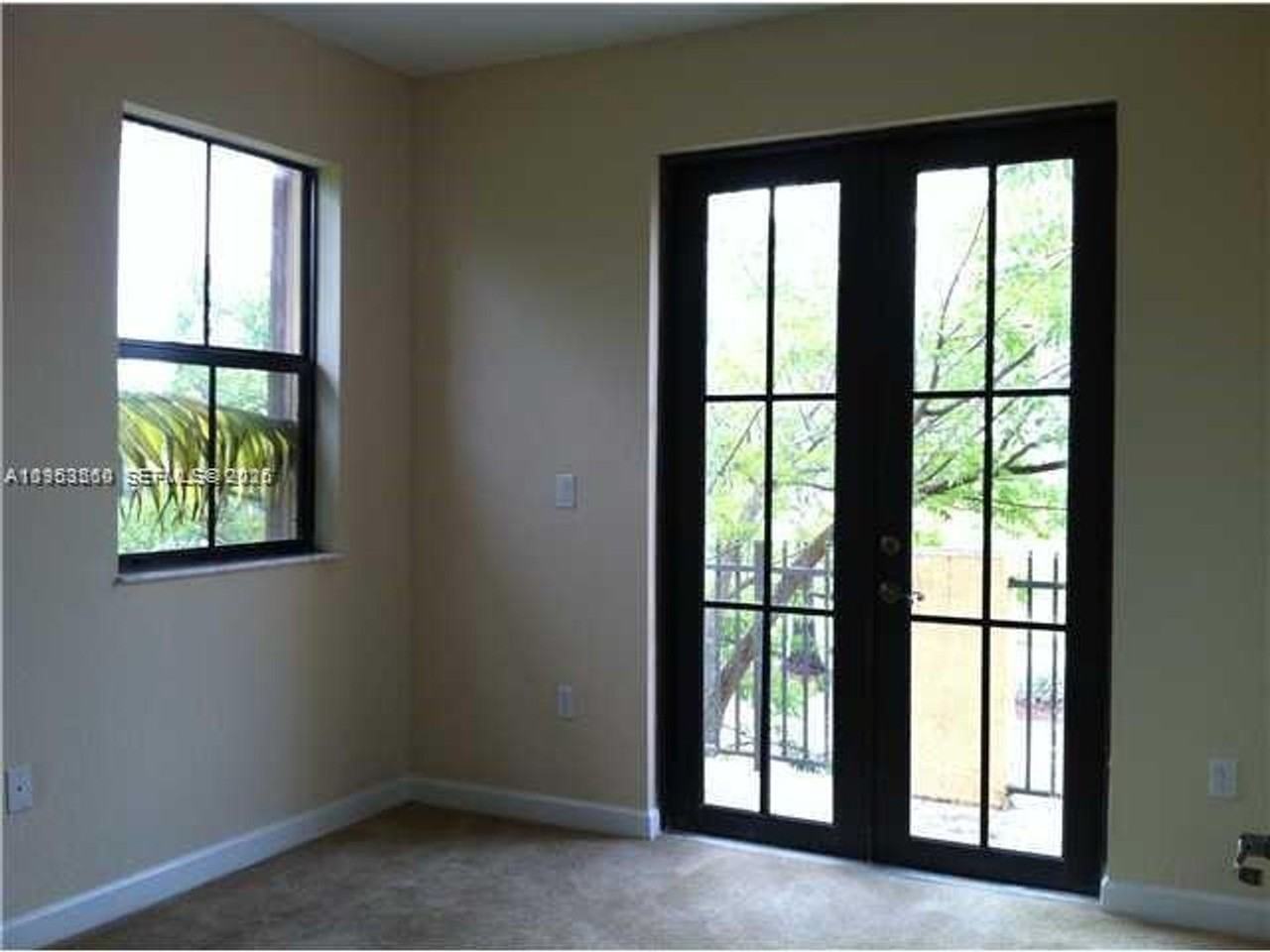 11459 Sw 238th St - Photo 2 of 13