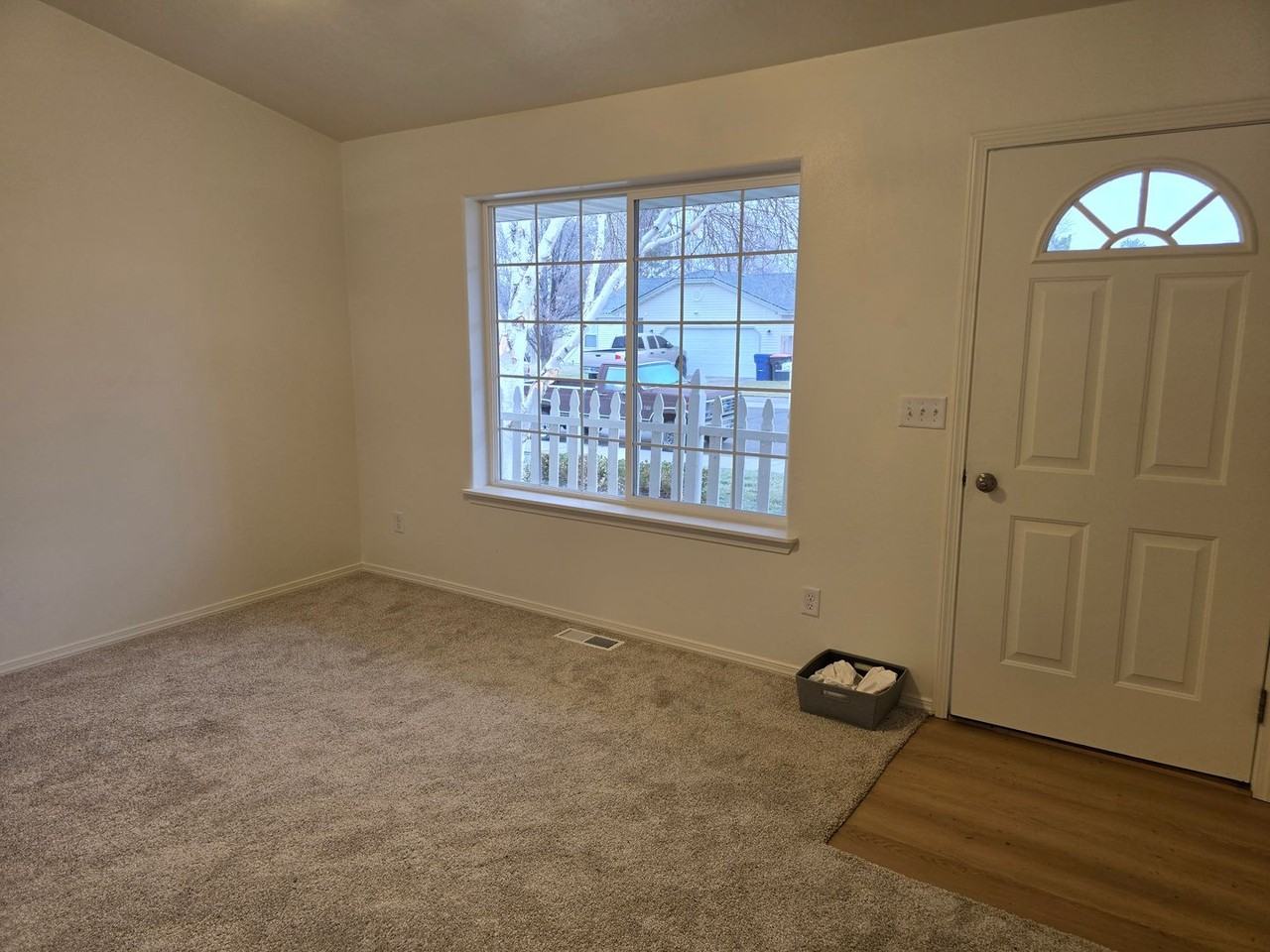 1428 Saddler St - Photo 3 of 25