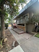 featured image of 2524 Ne Division St