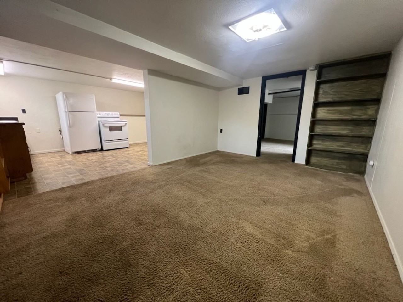 2524 Ne Division St - Photo 2 of 11