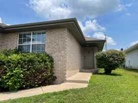 816 S Pinhook Dr - Photo 1 of 1