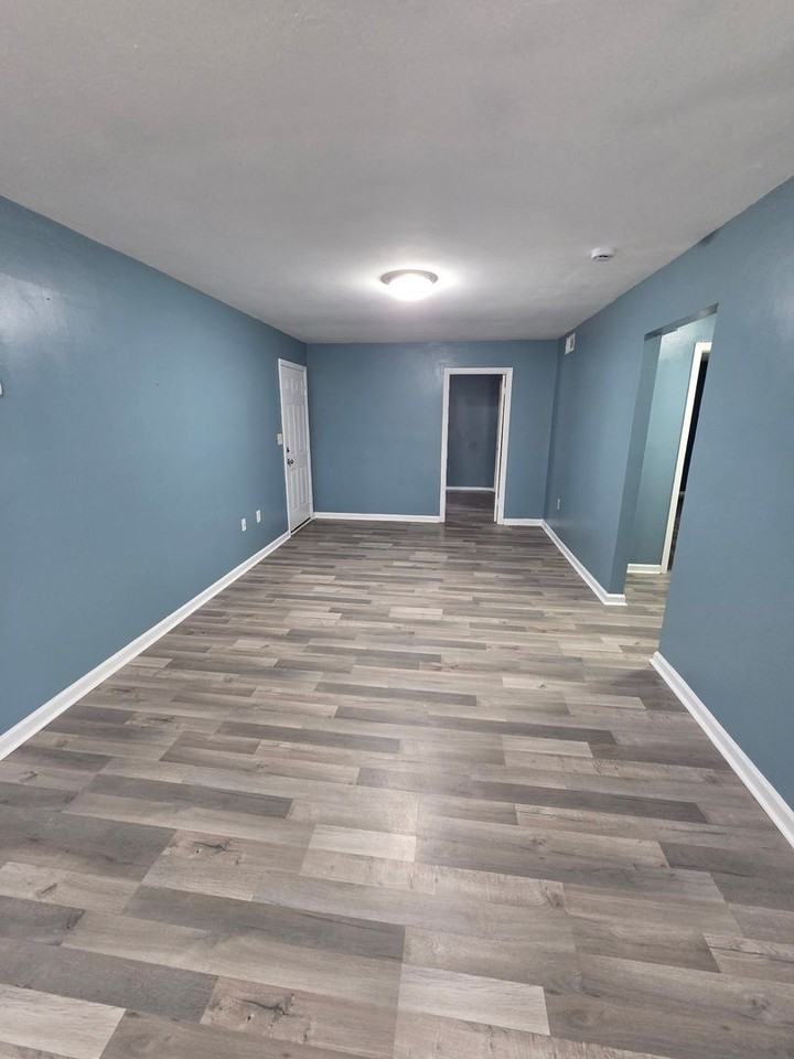 1309 Sunshine Ave - Photo 2 of 14