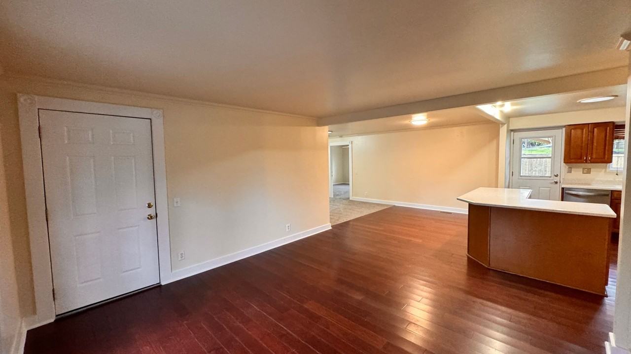 12326 Se 197th Pl - Photo 2 of 19