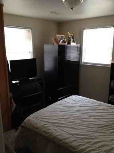 227 Edgewood Ave N - Photo 4 of 6