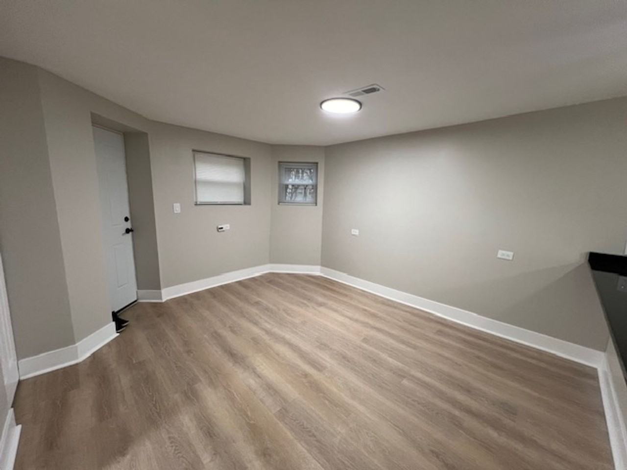 3457 N Springfield Ave - Photo 3 of 11