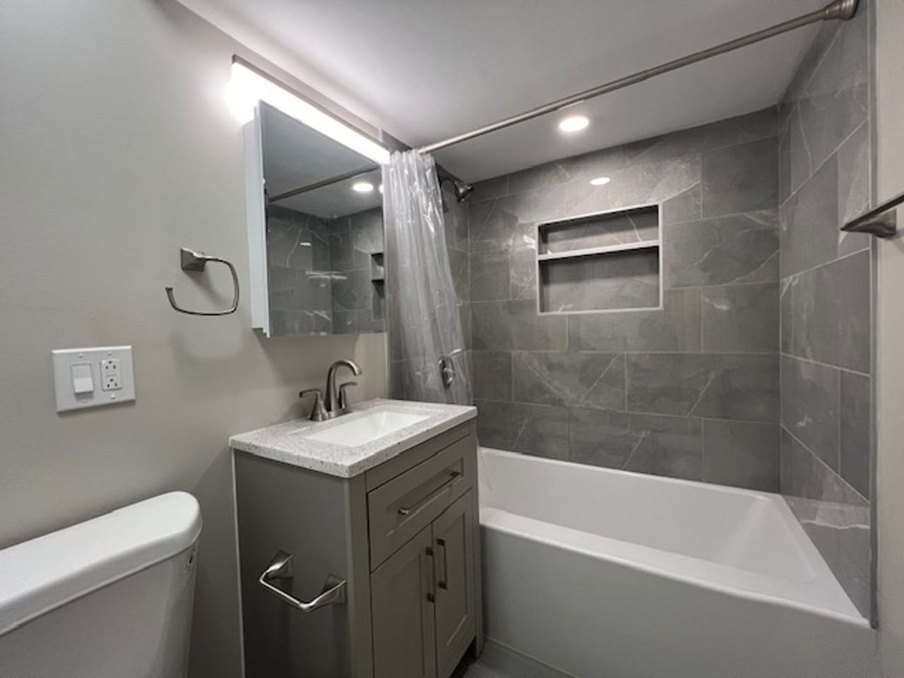 3457 N Springfield Ave - Photo 6 of 11