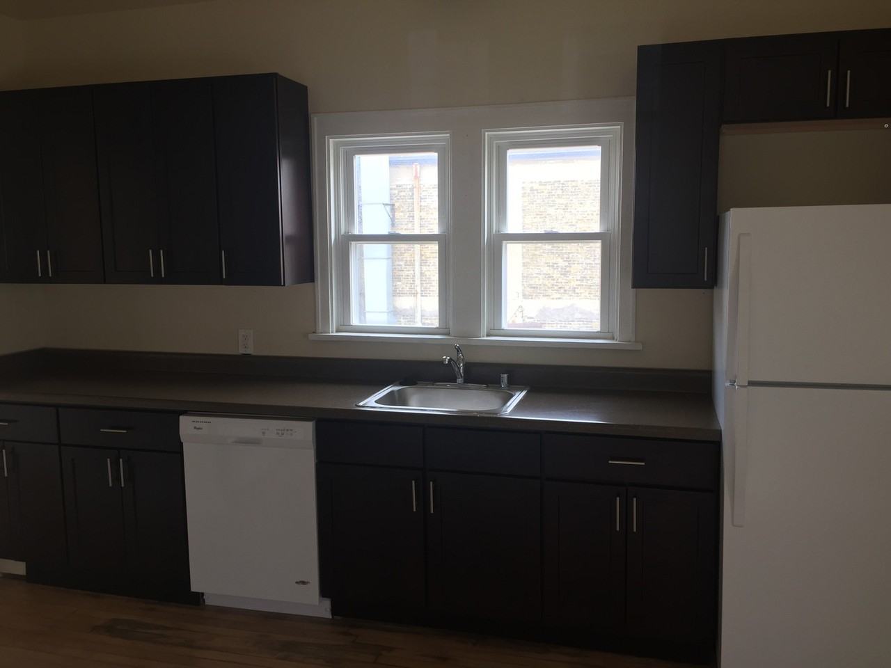 721 E Center St - Photo 6 of 17