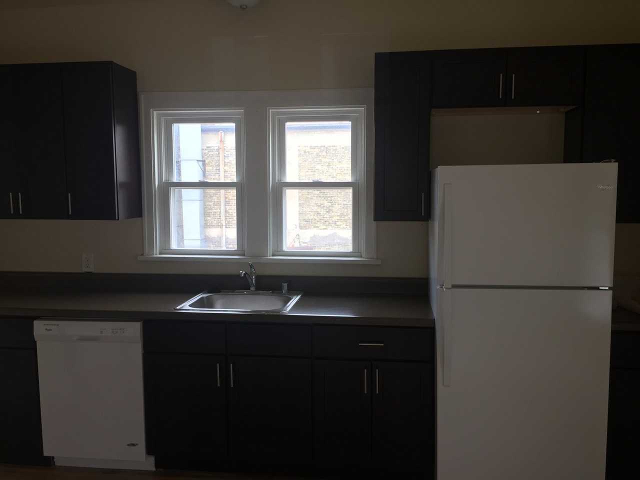 721 E Center St - Photo 7 of 17