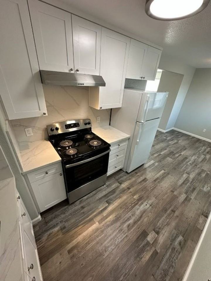 732 Sunset Blvd - Photo 7 of 13