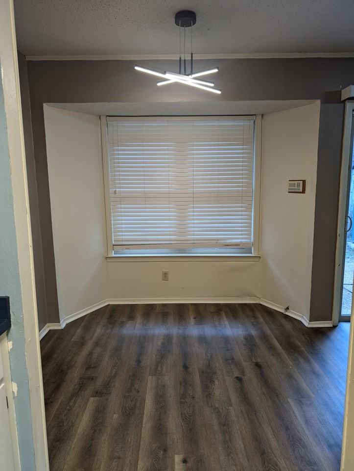 534 Highland Woods Dr W - Photo 3 of 14