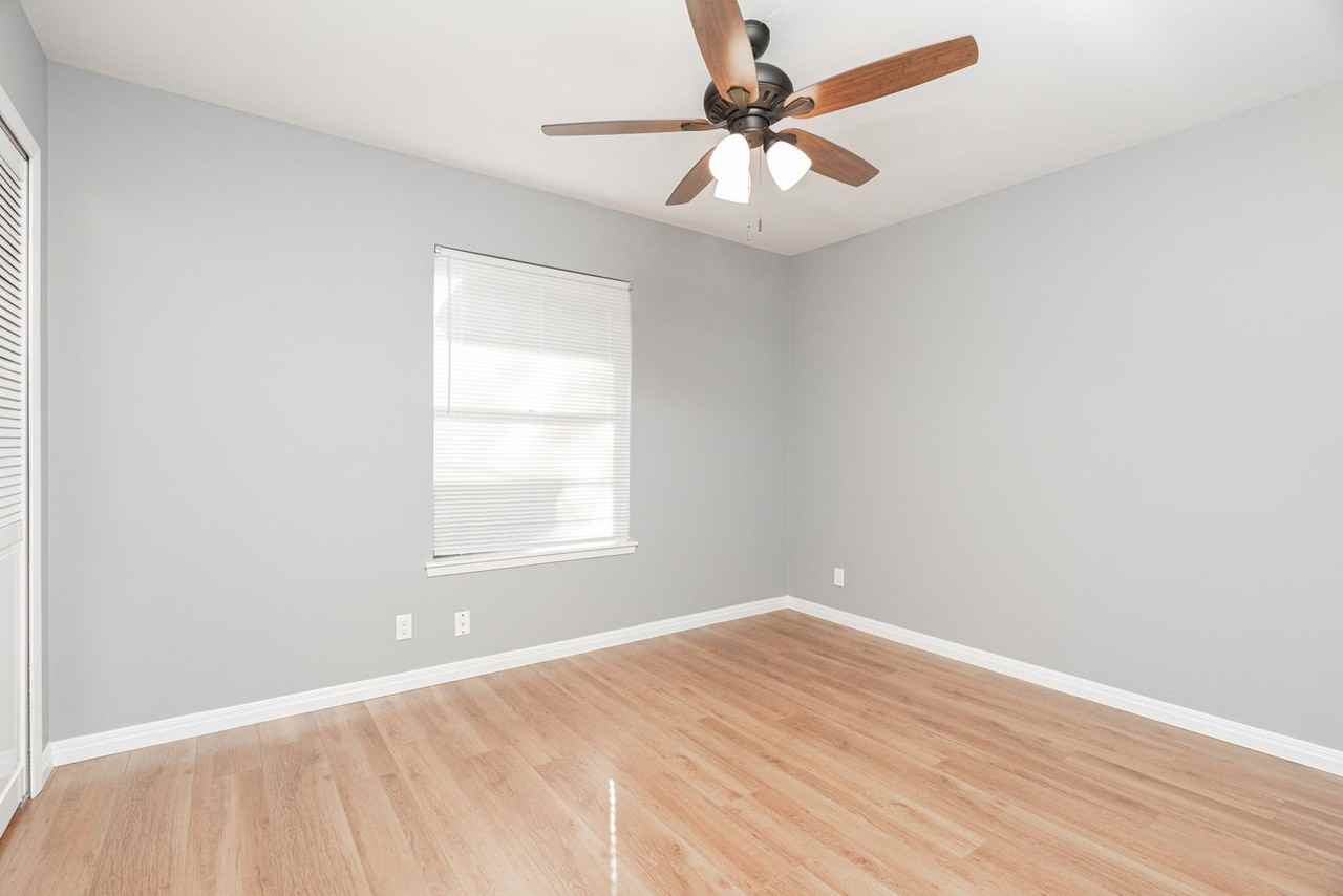 5836 Sloan Dr - Photo 2 of 15