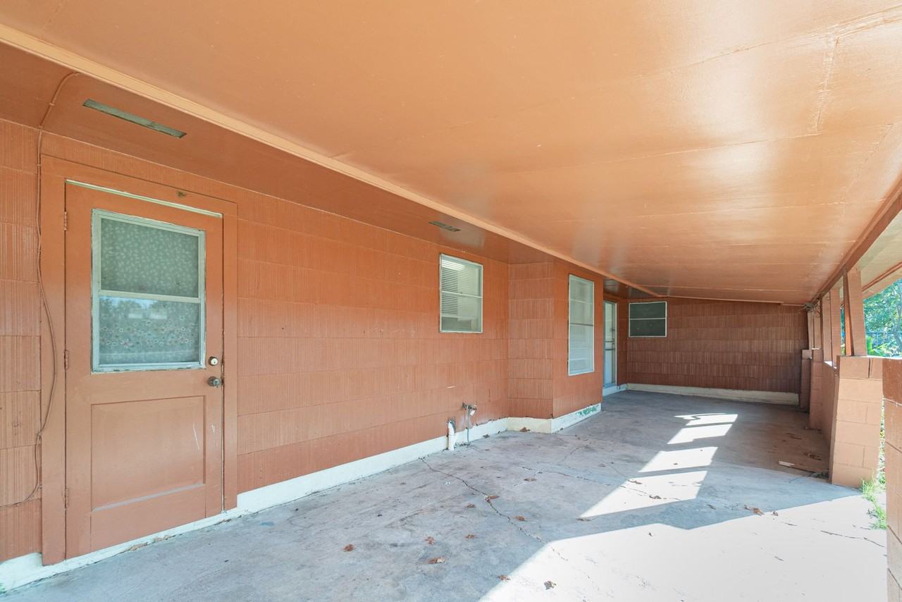 5836 Sloan Dr - Photo 7 of 15