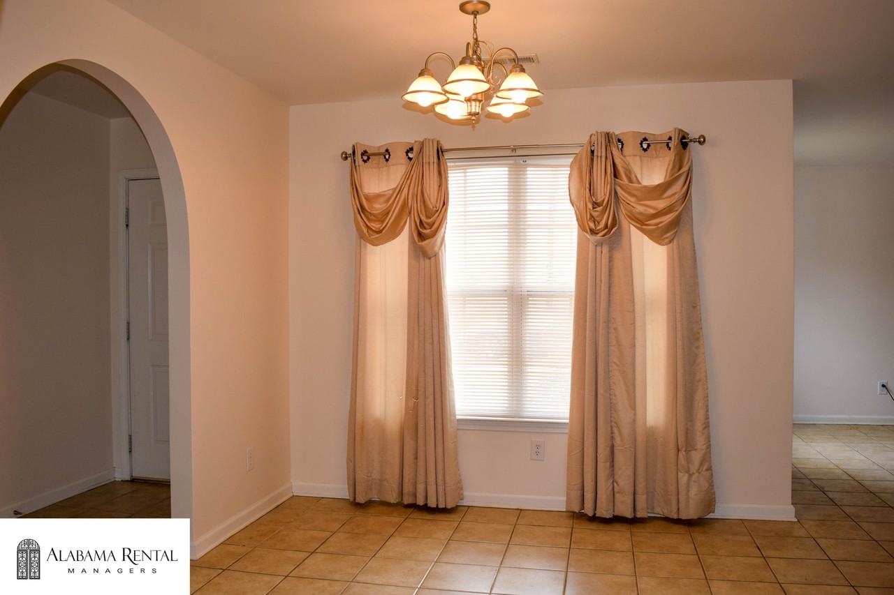 21880 Eastern Valley Rd - Photo 3 of 21