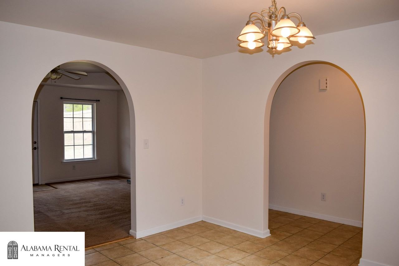 21880 Eastern Valley Rd - Photo 4 of 21