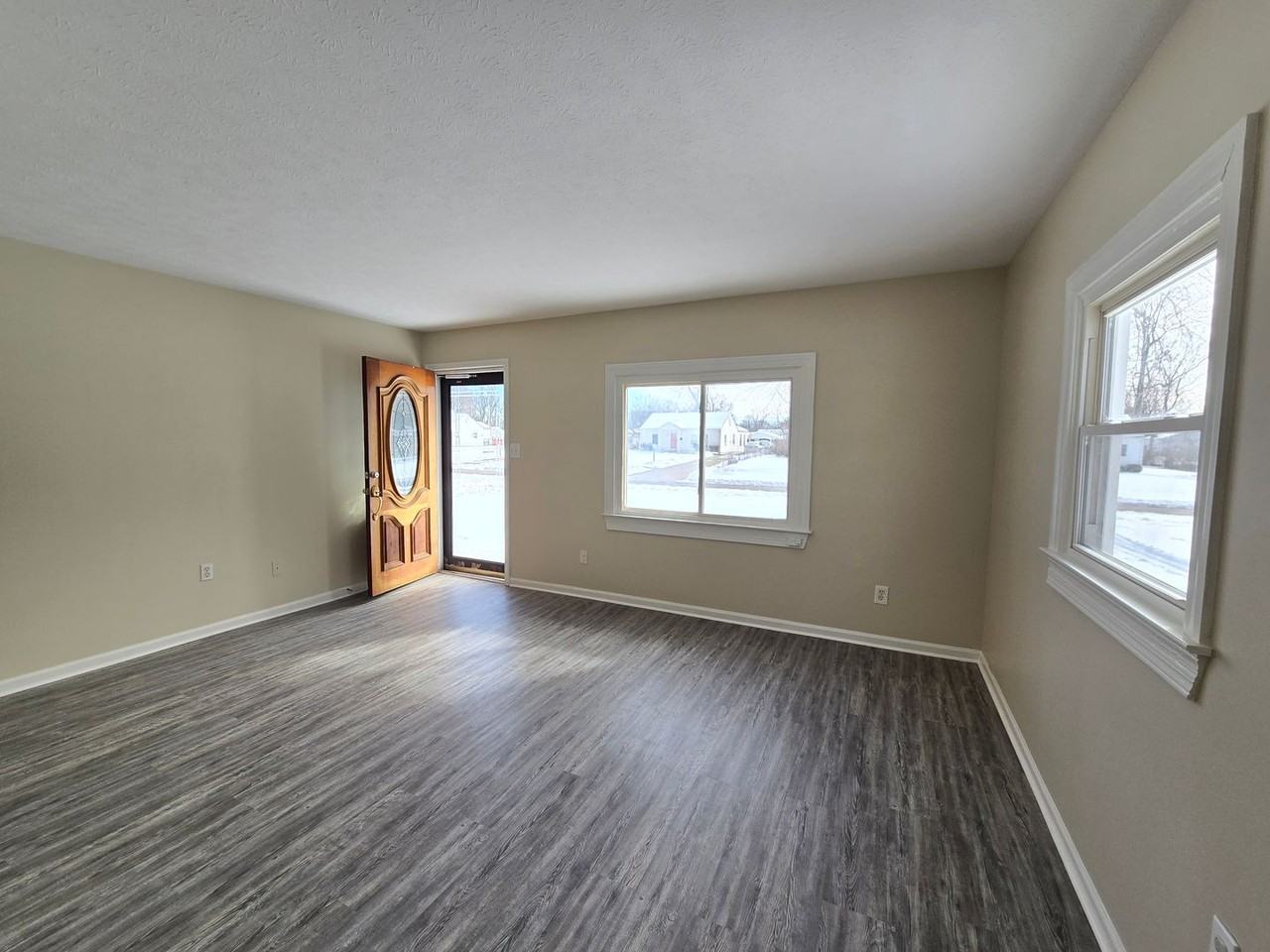 214 Alpha Ave - Photo 7 of 50