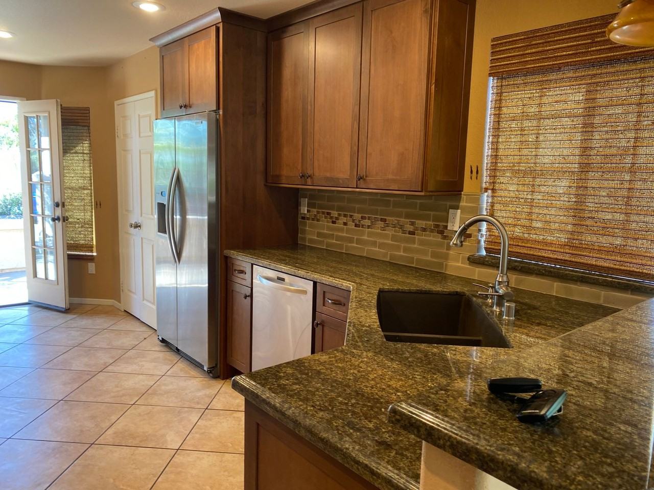 2033 Larkspur Dr - Photo 7 of 11