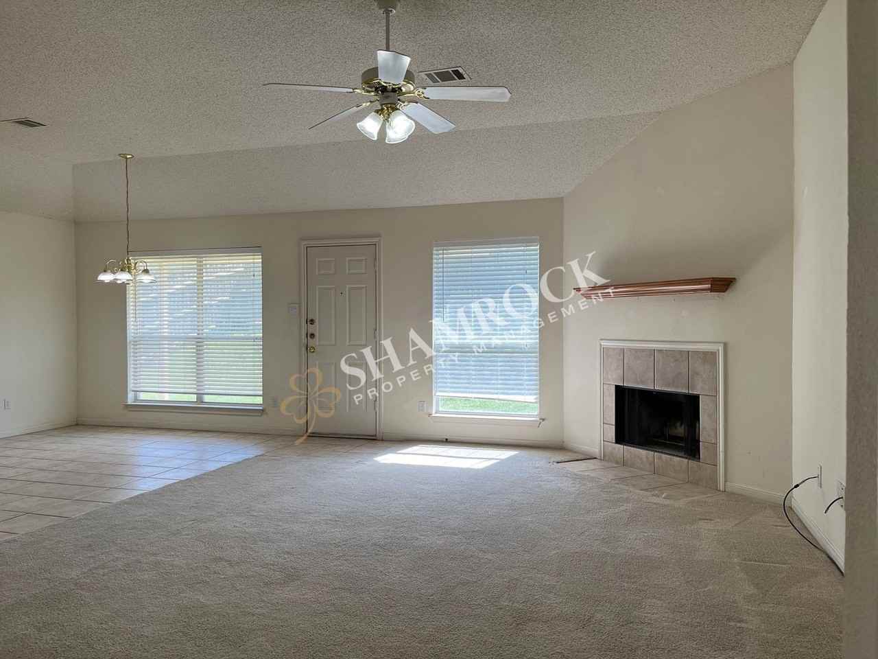 613 Park Ridge Rd - Photo 2 of 15