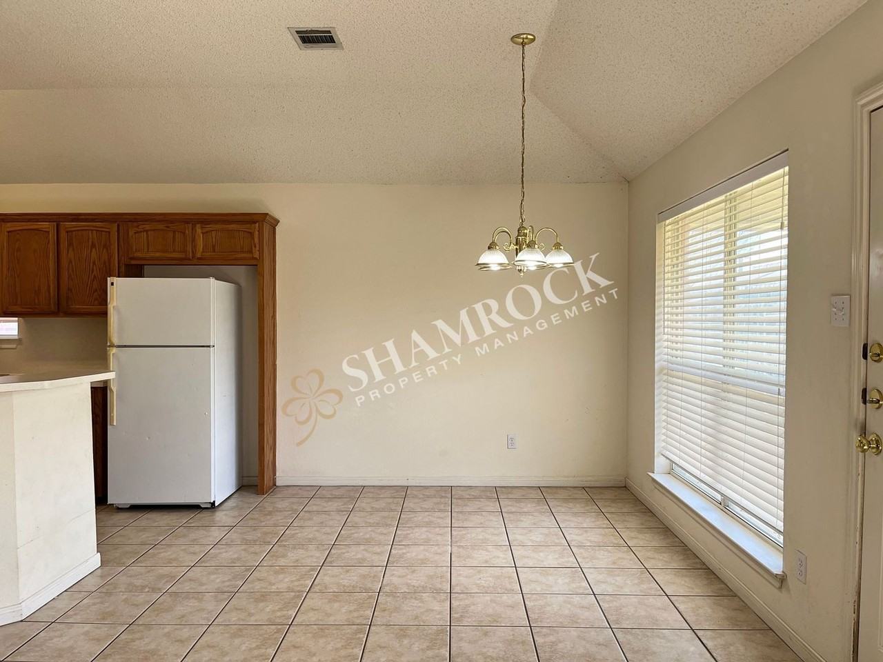 613 Park Ridge Rd - Photo 3 of 15