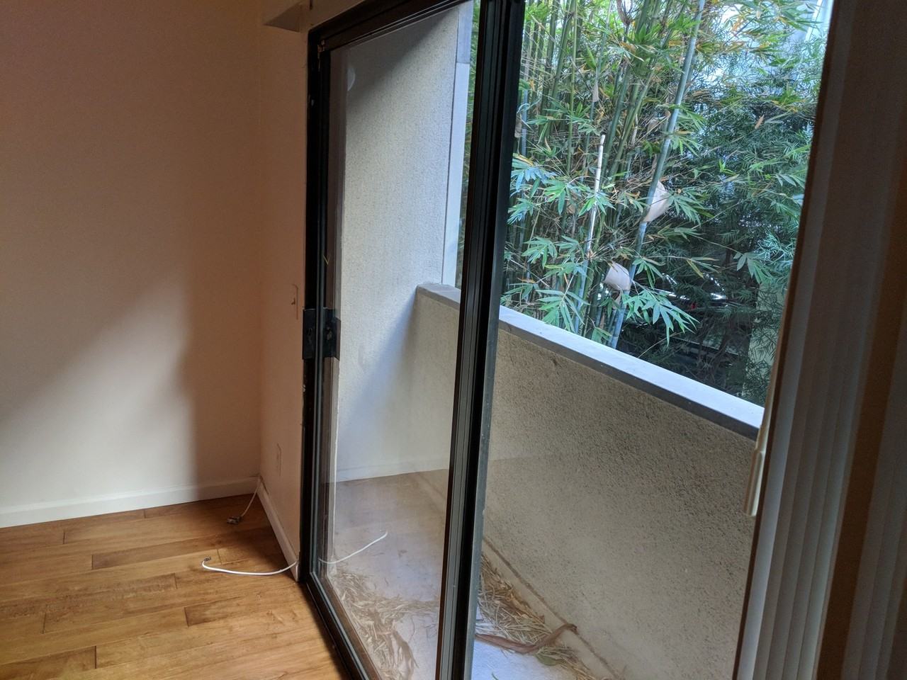 909 N Sierra Bonita Ave #3 - Photo 3 of 37