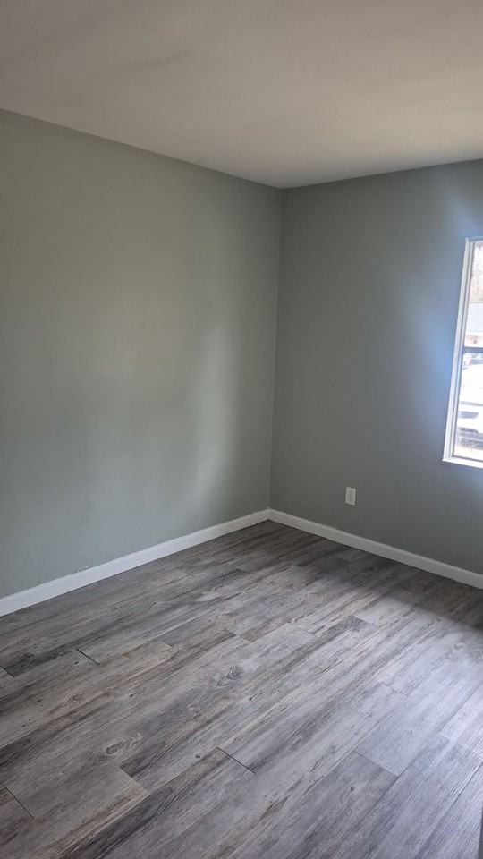 316 W Thomas Ct - Photo 7 of 9