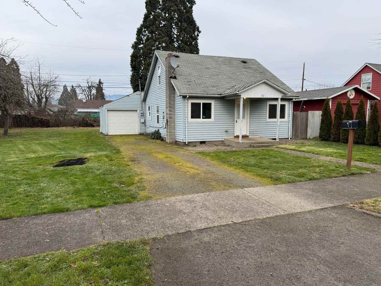 1132 C St - Photo 2 of 38