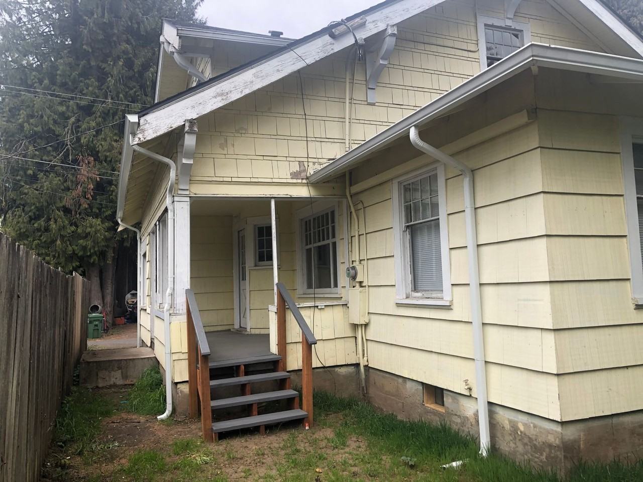 1217 River Rd - Photo 2 of 49