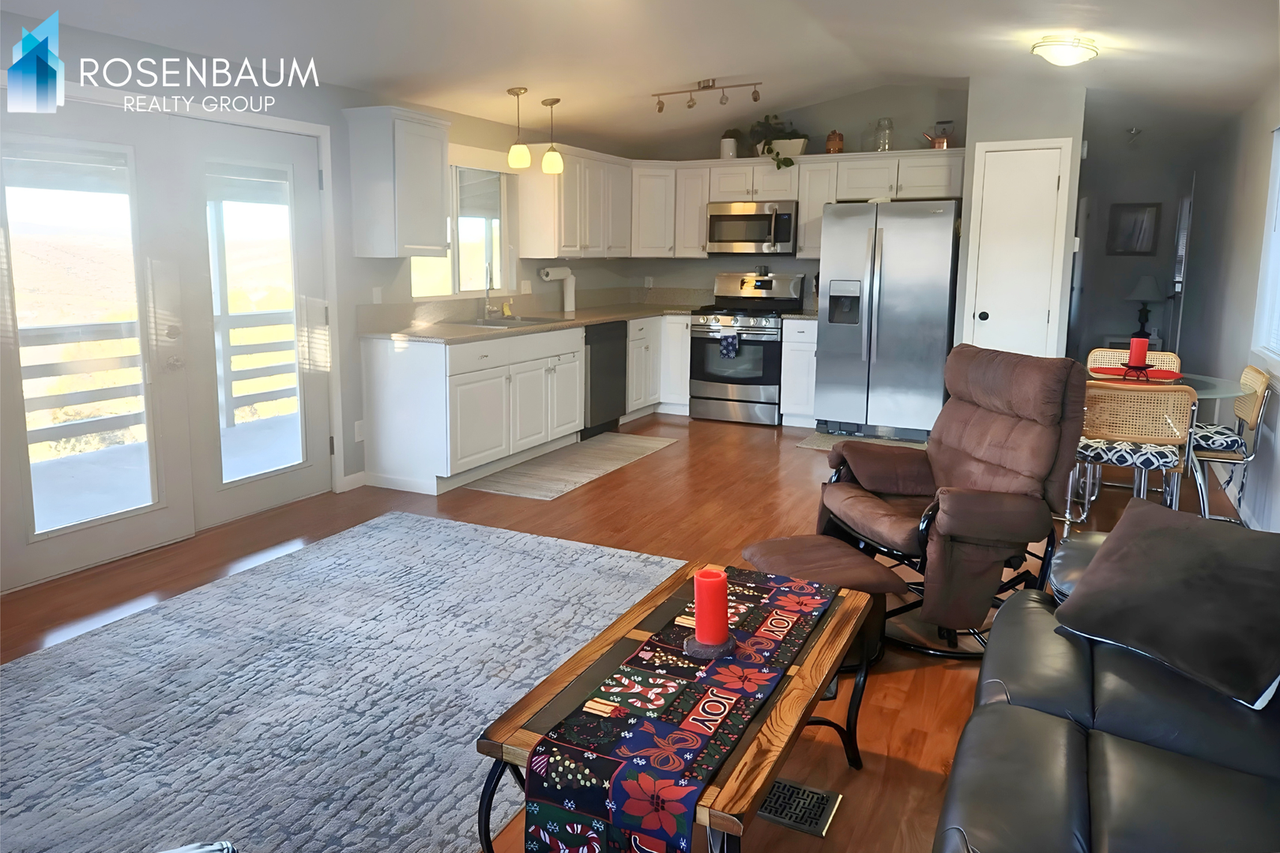 2518 Hilltop Rd - Photo 6 of 28