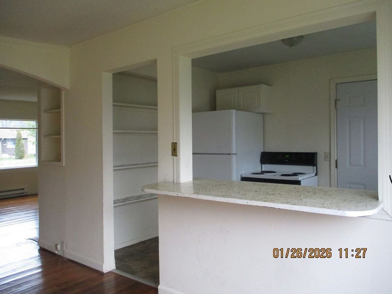 3022 Sumner Ave - Photo 4 of 12