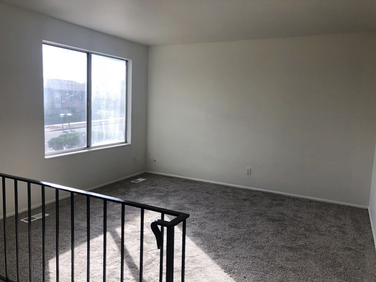 4936 S La Brea St - Photo 3 of 19