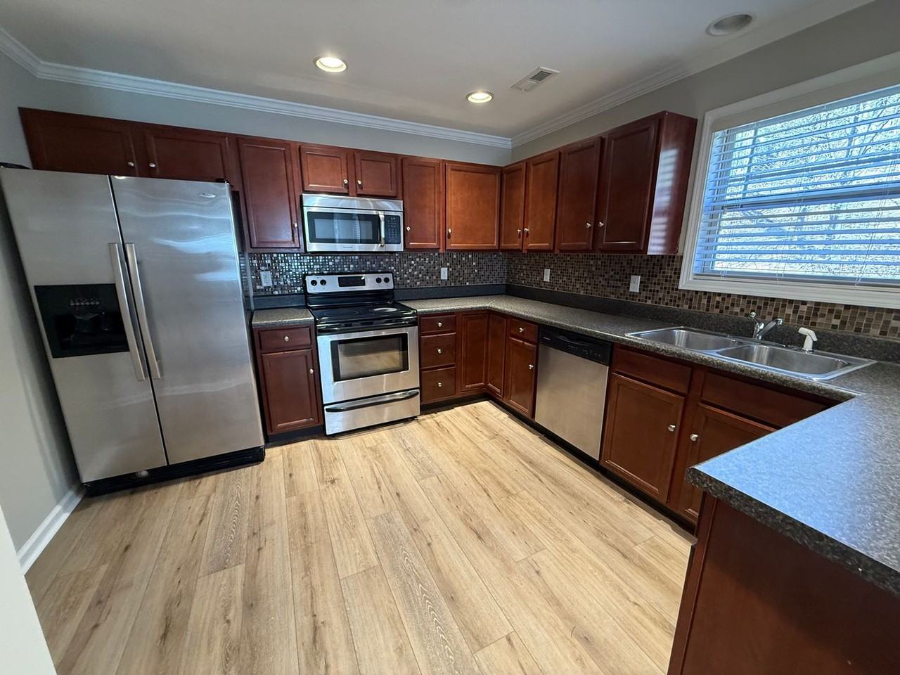 1124 Gilbert Station Ln - Photo 5 of 27