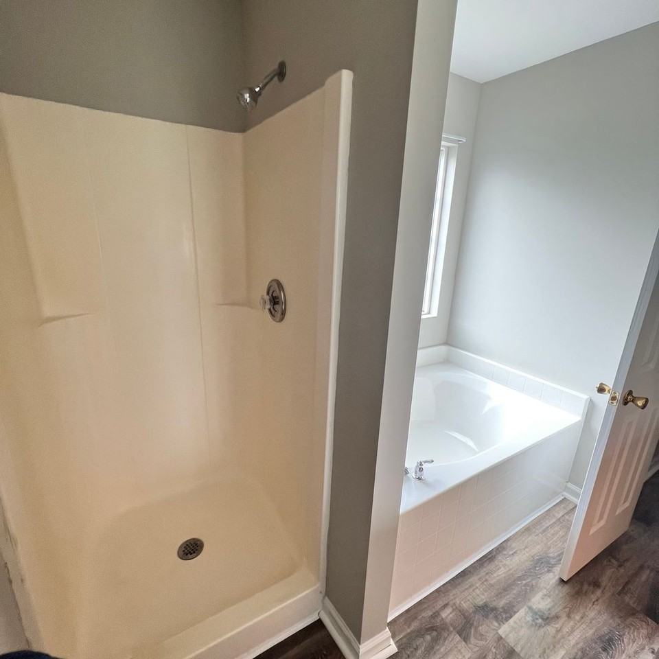 6438 Swallowtail Dr - Photo 2 of 7