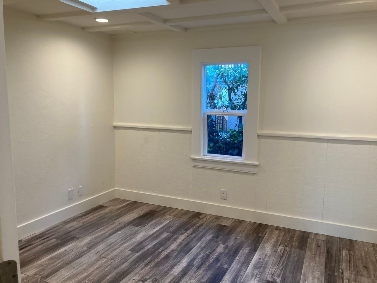 429 Arcade Dr - Photo 4 of 14