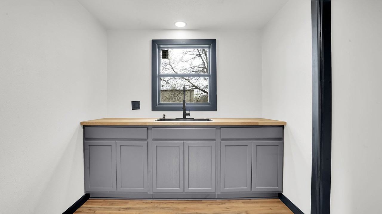 421 H St Nw - Photo 5 of 13