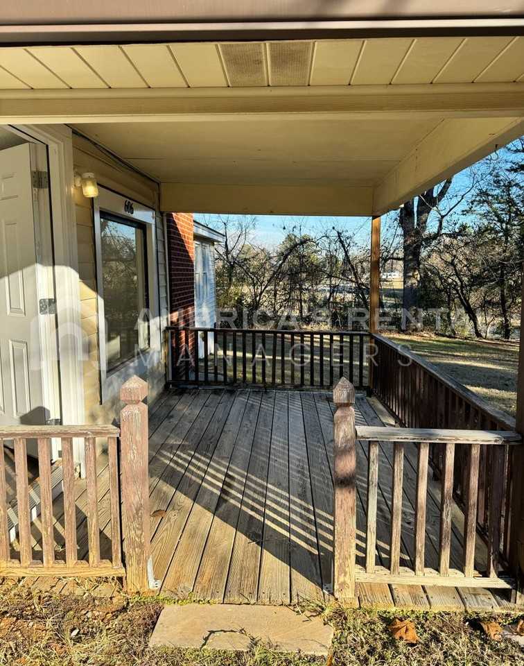 606 Flag Pole Mountain Rd - Photo 3 of 15