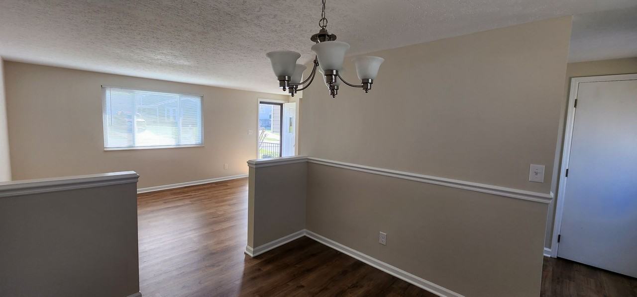 11607 Eastport Dr - Photo 6 of 50