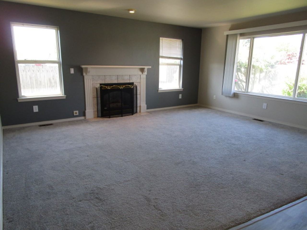 127 S 18th St #A - Photo 4 of 14