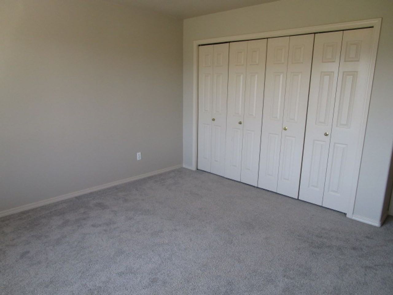 127 S 18th St #A - Photo 6 of 14