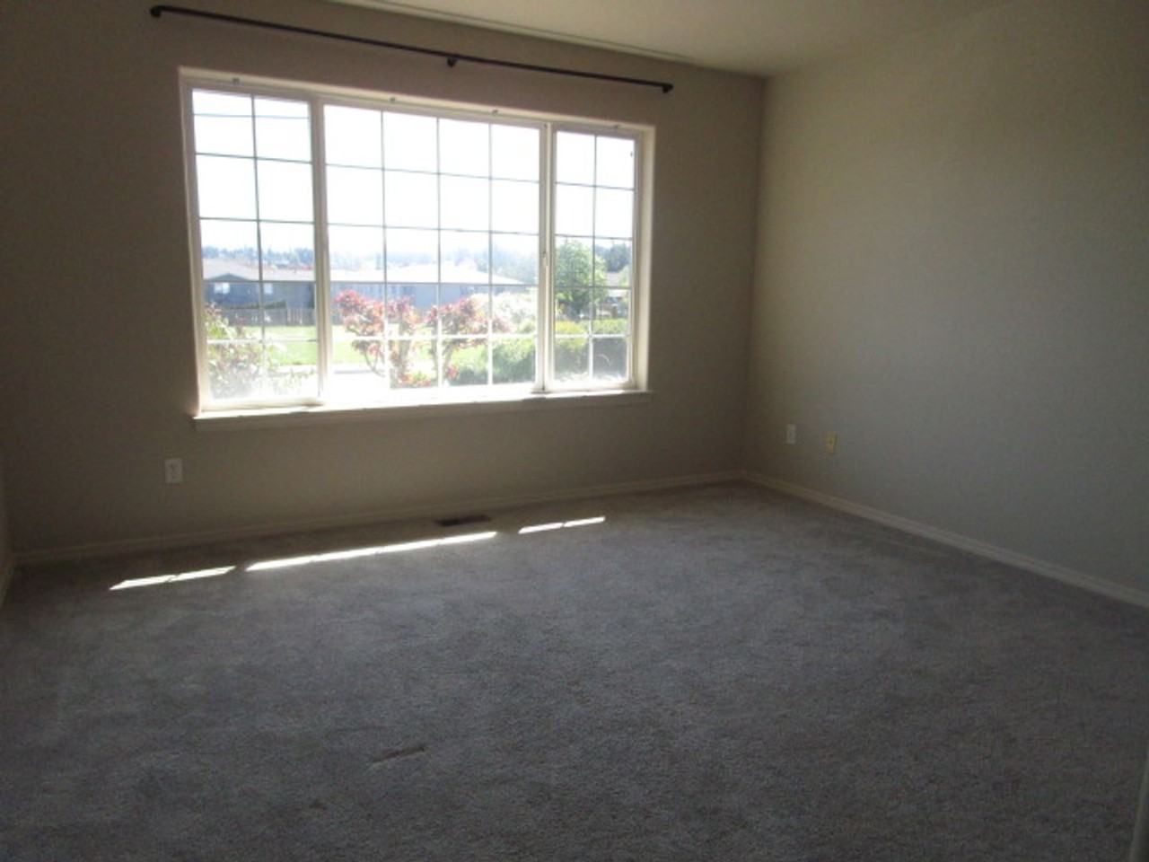 127 S 18th St #A - Photo 7 of 14