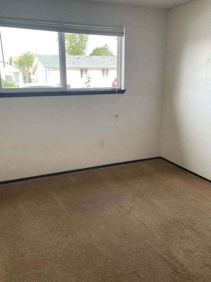 00570-White Rock LLC-Independence Property - Photo 2 of 25