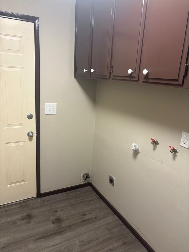 00570-White Rock LLC-Independence Property - Photo 7 of 25