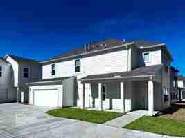 featured image of 341 Huisache St