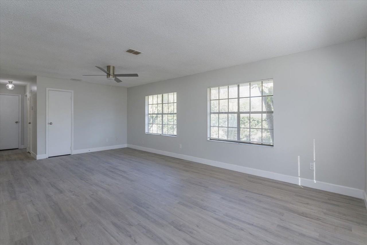 733 Woodhaven Dr - Photo 6 of 22