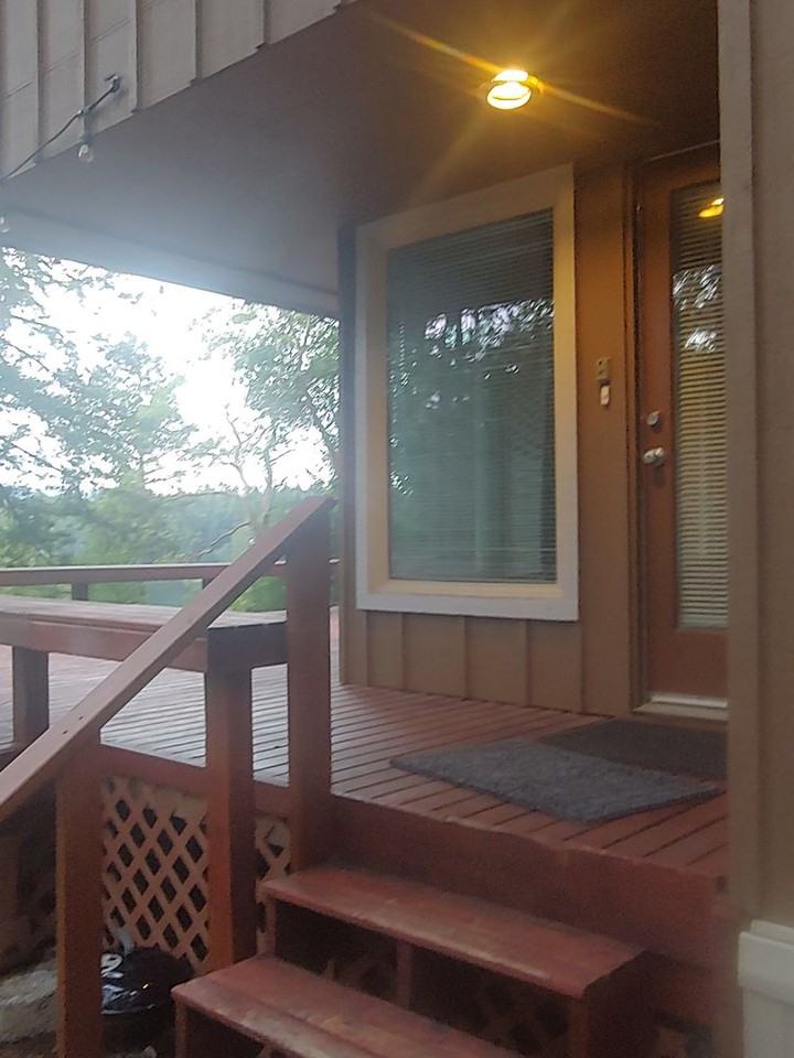 22333 Overlake Loop Se - Photo 2 of 8