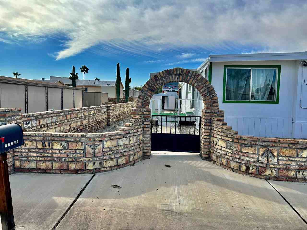 13281 E 50th Dr - Photo 2 of 27