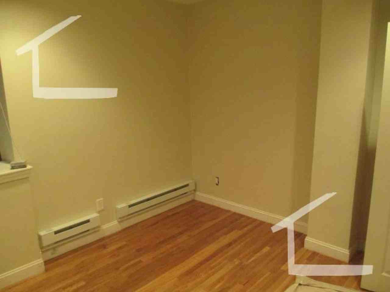 49 Westland Ave - Photo 3 of 9