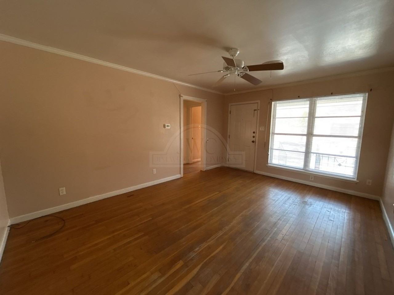 1008 Goode Dr - Photo 4 of 36