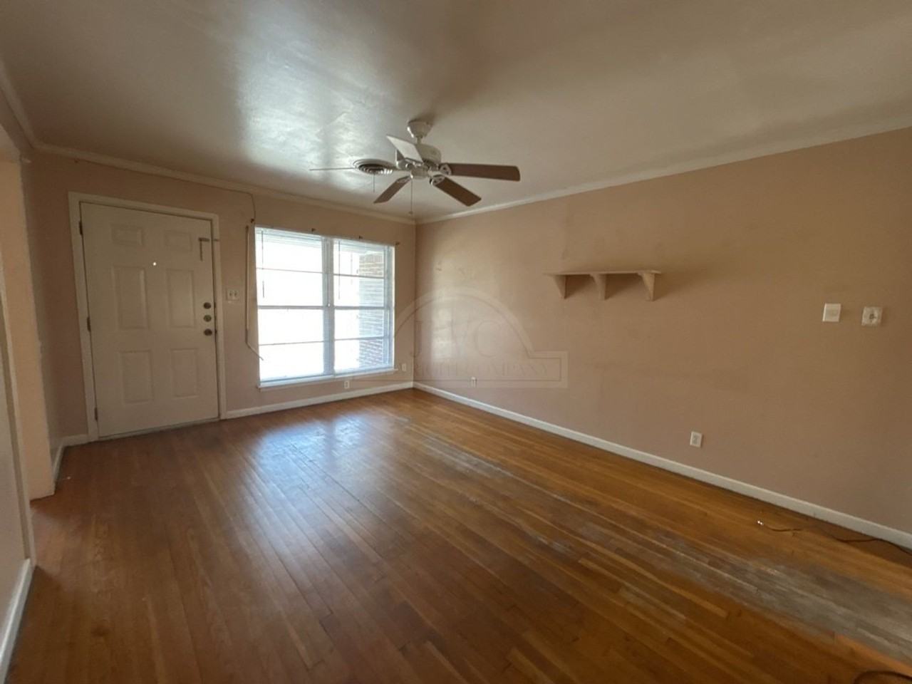 1008 Goode Dr - Photo 6 of 36