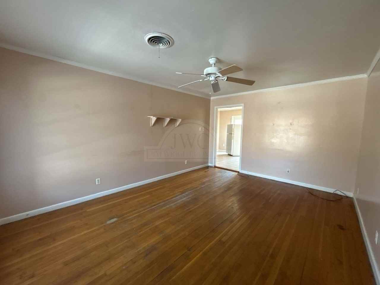 1008 Goode Dr - Photo 7 of 36